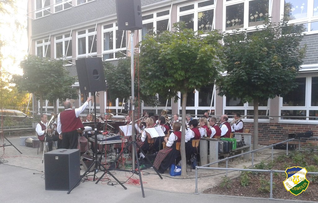 2014_Mit_Blasmusik_ins_Wochenende